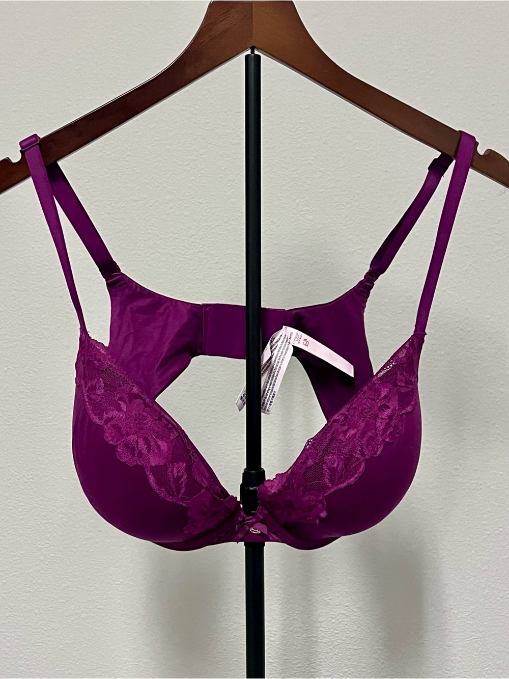 Victoria's Secret Plum Lace Plunge Bra